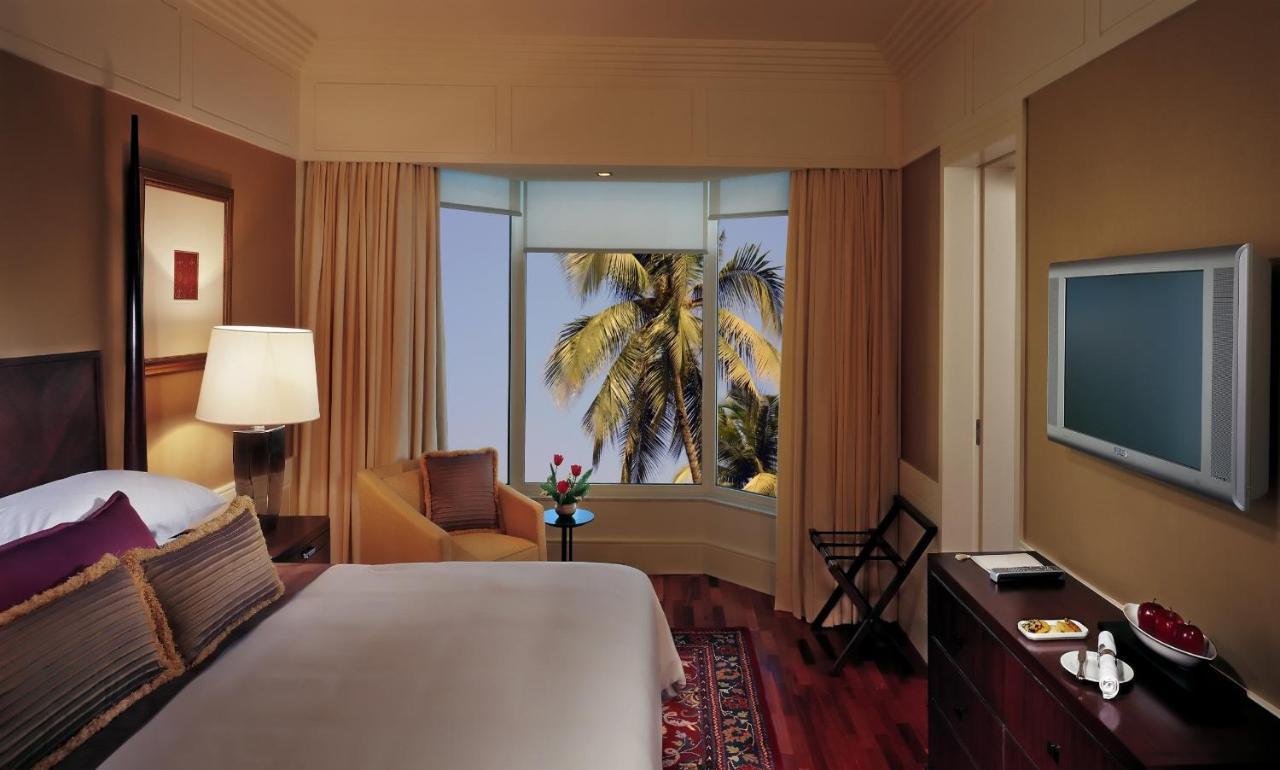 The Leela Mumbai Bombaim Exterior foto A room at the Taj Mahal Palace